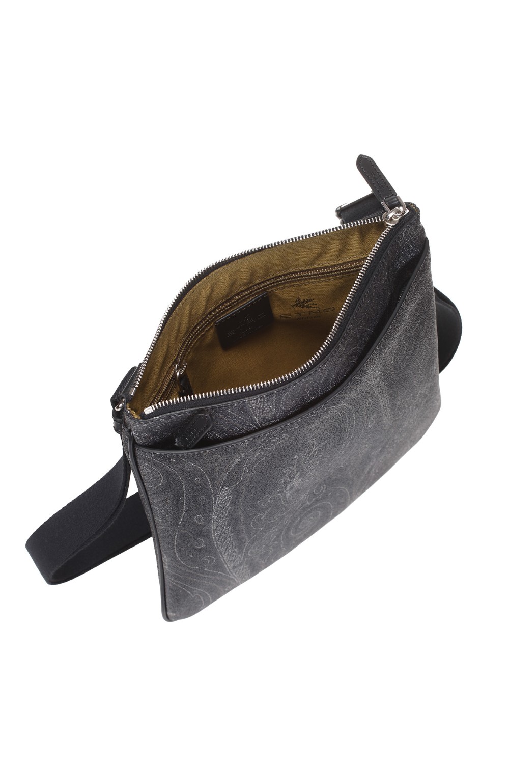 shop ETRO  Tracolla: Etro borsa a tracolla realizzata nell'iconico tessuto Paisley jacquard.
Manico in pelle (altezza: 21 cm).
Tasca interna con cerniera.
Tasca esterna con cerniera.
Chiusura con zip.
Fodera in tessuto logato ETRO, (66% cotone 34% poliestere).
Dimensioni: 26 x 27 cm.
Composizione esterna: 76% cotone 24% poliestere.
Composizione nastro: 95% poliestere 5% poliammide.
Finiture: 100% pelle di vitello.
Made in Italy.. 0H757 8007-0001 number 1018872